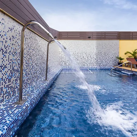 Neptuno & 4 Sup Hotel 4*