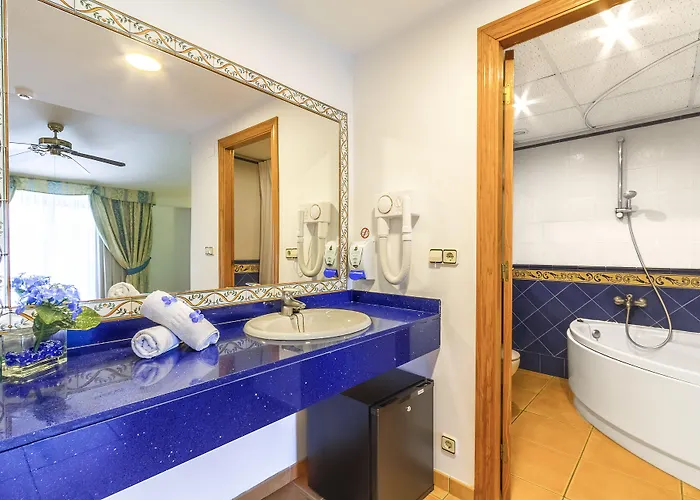 Neptuno & 4 Sup Hotel Calella