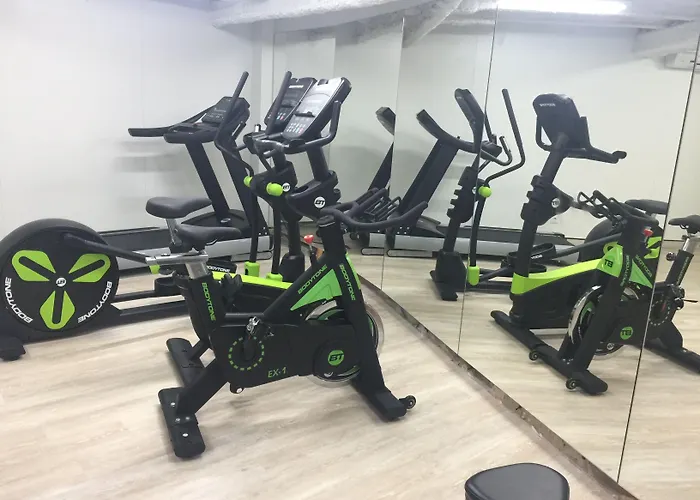 Neptuno & 4 Sup 4* Calella