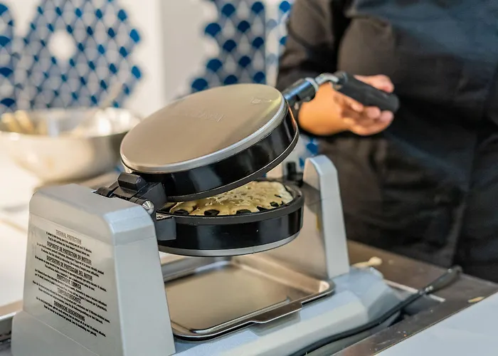 ホテル Neptuno & 4 Sup カレーリャ