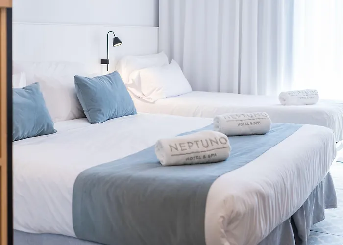 Neptuno & 4 Sup Hotel