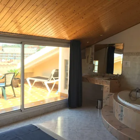 Neptuno & 4 Sup Hotel 4*