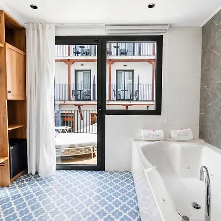 酒店 Neptuno & 4 Sup 4*