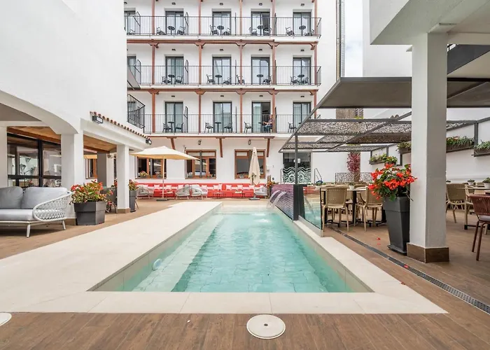 Hotel Neptuno & 4 Sup