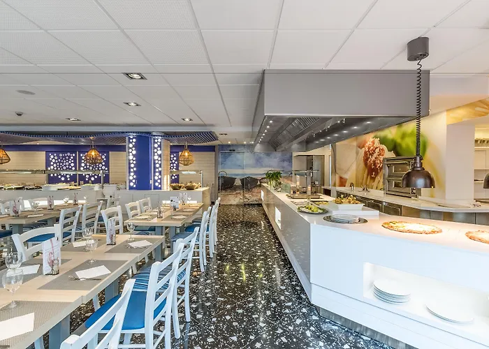 Neptuno & 4 Sup Hotel 4*